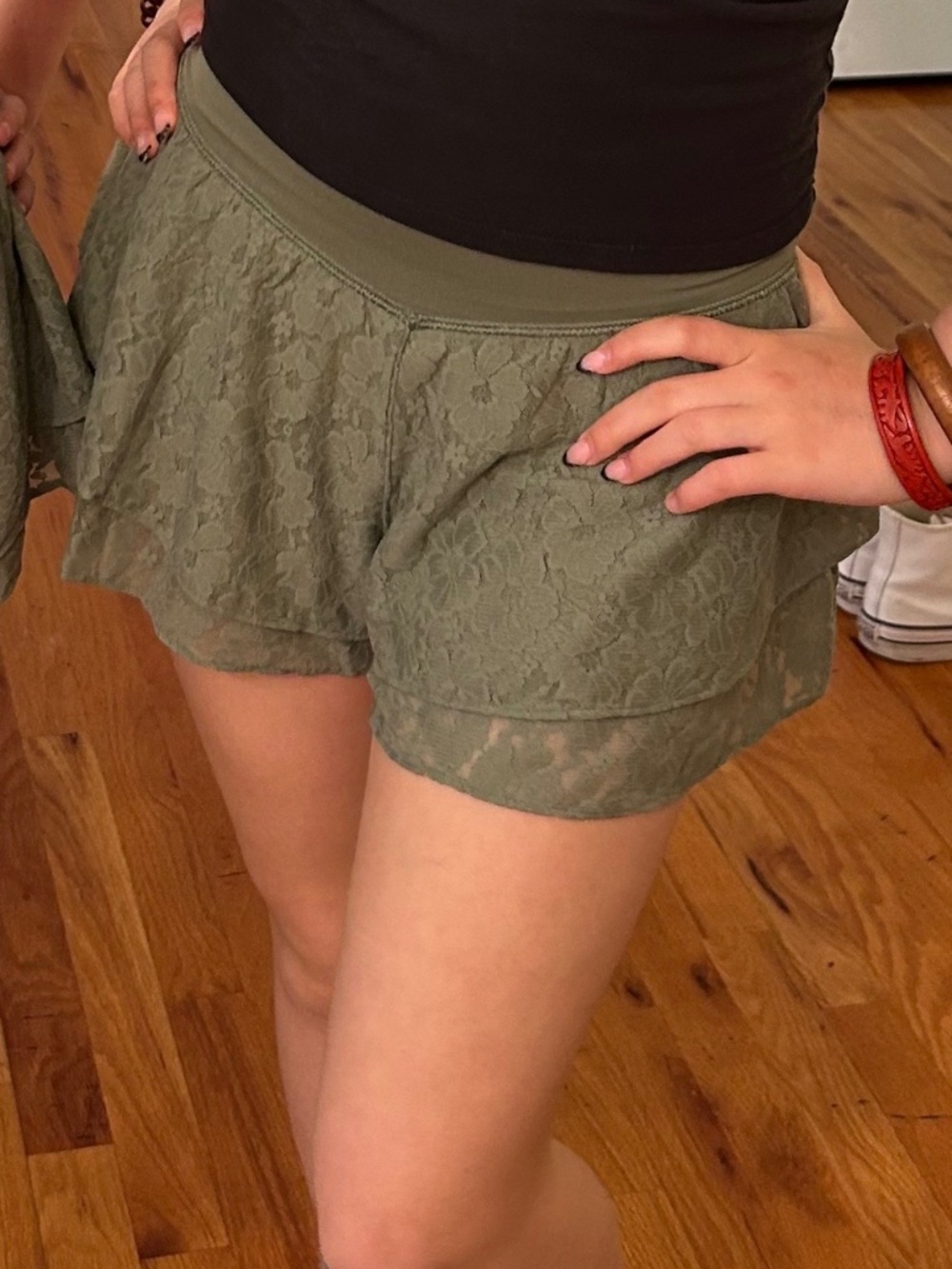 Aerie Offline Sage Lacy Ruffle Active Shorts Size XS - Picture 5 of 5